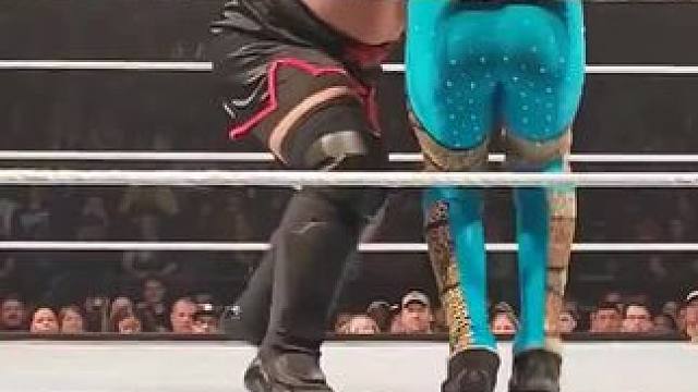 #wwe美国职业摔角 【现场秀双打赛 索罗把塞斯整破防了