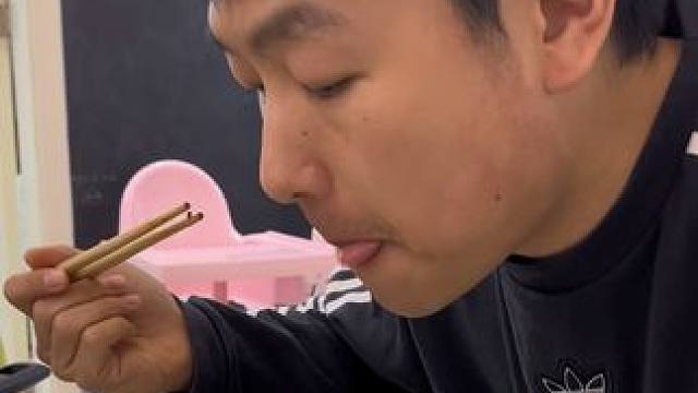 那还能不让吃肉了？ #米花和米团 #记录真实生活 #搞笑 #剥罗森