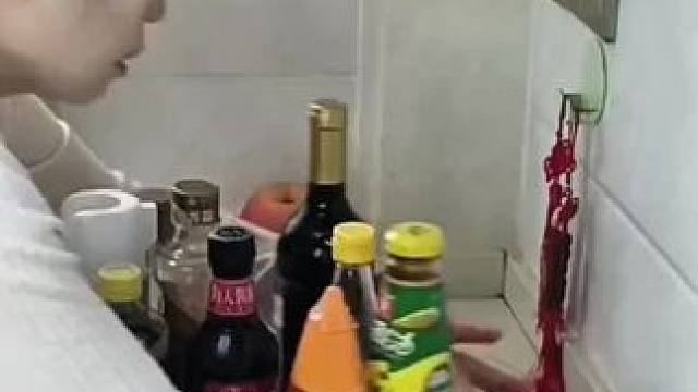 #旋转置物架再也不怕厨房乱糟糟了 #旋转调料置物架 #厨房必备 #厨房桌面收纳置物架 #方便又实用