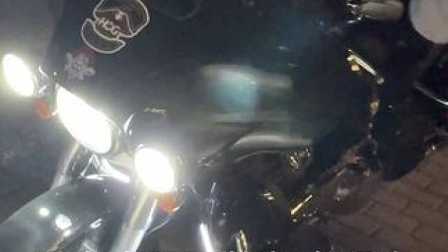 大哥说给劳斯莱斯都不换#摩托车 #机车 #随拍 #哈雷 #来福面馆