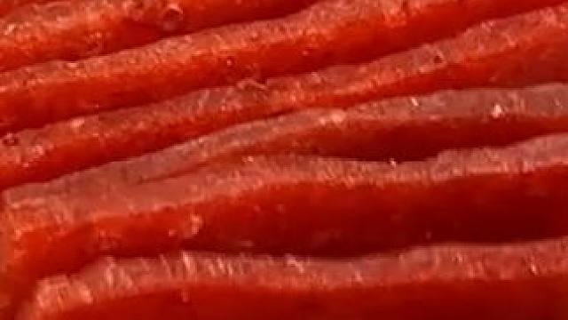 猪肉脯里真的有猪肉吗？揭秘猪肉脯制作全过程#猪肉脯 #肉脯 #超便宜超划算 #制作过程 #科普