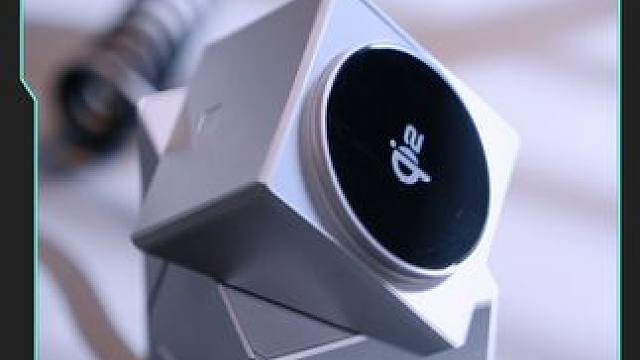 这么优雅的旋转魔方充电站，桌面颜值又加分了 #三合一充电站 #桌面充电站 #苹果充电器 #magsa