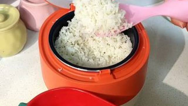不倒翁米饭勺 这个不倒翁米饭勺简直太方便了，怎么仍都不会倒，每天都要吃米的赶紧试试#方便又实用  #