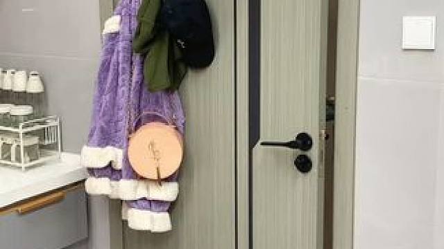 旋转吸盘波纹排钩 旋转吸盘波纹排钩挂钩，免打孔强力承重浴室卫生间门后墙壁无痕粘钩#免打孔挂钩  #门