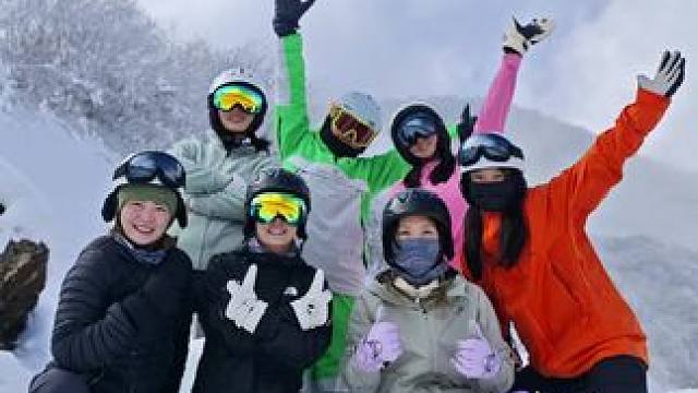 来自对雪季的尊重，一定要上一次板一年没上板，还可以有一丢丢的进步，完满☀️☀️☀️