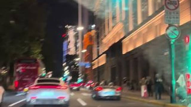 还有一个月就要过年了，你们焦虑不#保时捷#dou是好车