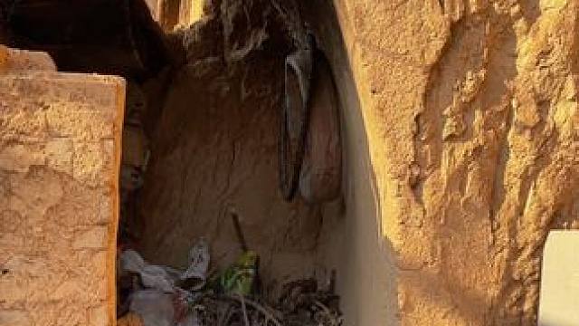 小时候拼命想逃离的地方，却是长大后最眷恋的地方！好想回到那个虽不富裕但很快乐的童年，或许，我们一生追