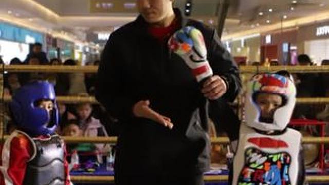 2024“天生为王”襄阳市散打搏击比赛柒月综合格斗出战12人均为第一次参加散打搏击赛事，斩获5个冠军