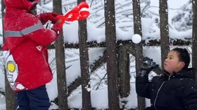这真得接了，过年好，怕你们刷不到我们！顺顺发发 #今年谁会陪你这样玩雪 #提前错峰