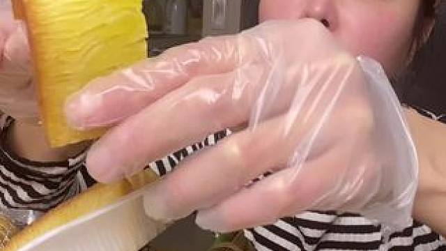 好吃#吃货的世界唯有美食不可辜负 #从来没吃过这么好吃的东西 #吃不下饭没胃口吃点什么 #烤玉米才是