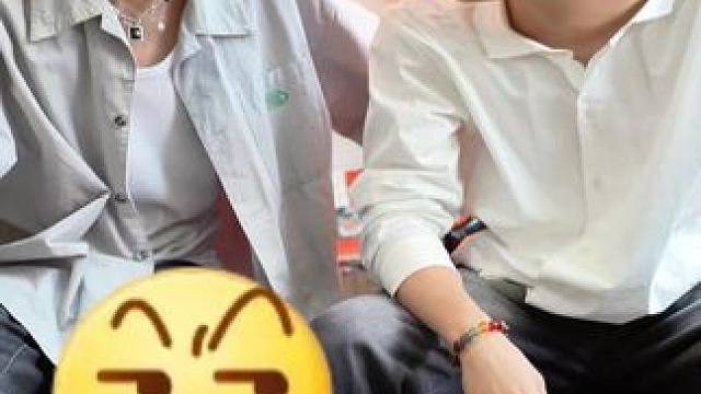 恋爱互动剧《无法抗拒的他们》 #无法抗拒的他们 甜甜的冰激凌应该跟甜甜的人分享，可是宋飞扬这小子！偷