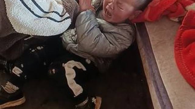 这个头每天带孩子带得痛。#内容启发搜索