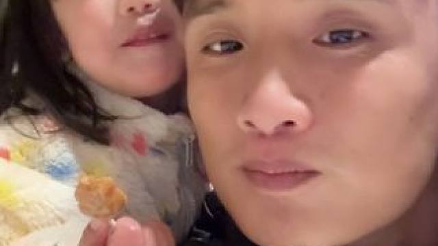 昨晚无意间跟两岁女儿的聊天，真的治愈到我了 她好像真的什么都记得#萌娃 #被宝宝的小奶音萌化了