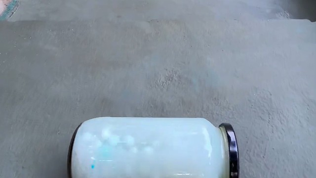 楼梯滚瓶子爆破解压时刻