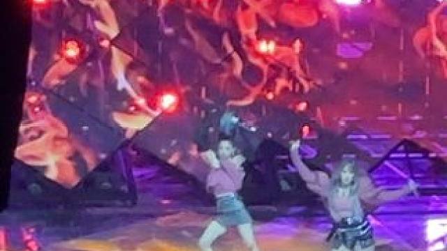 2NE1真的回来了
#2ne1 #sbs歌谣大战