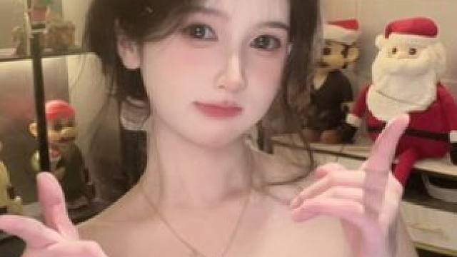 有人互送圣诞节礼物吗，你送我精美礼物，我送你具体地址#小红裙 #圣诞礼物 #甜妹 #圣诞节 #甜妹出