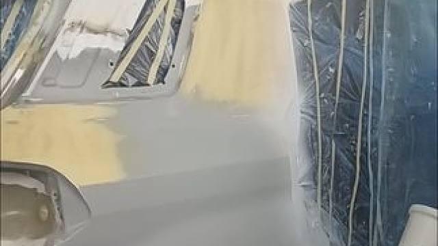 #汽车钣金喷漆 #老车翻新 #车被刮了漆怎么修复 #汽车专用喷漆 #焕然一新