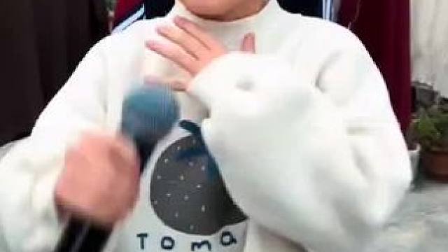 #小女孩的深情演绎