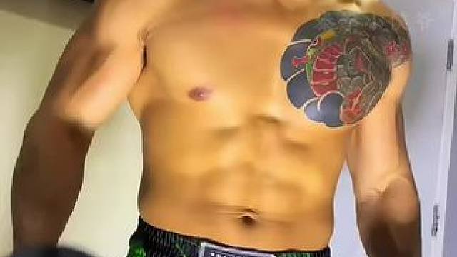 打拳力量训练不可少#泰拳 #暴力美学 #格斗 #玩出你的热爱 #唯有训练不可辜负