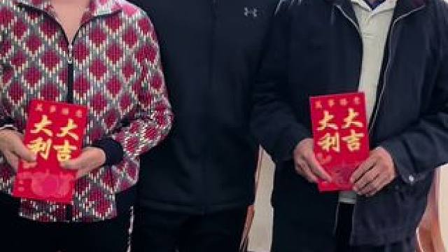 get哥的比赛奖金 比完赛回家一趟，把奖金交给父母亲保管，你get到了#get哥 #孝顺父母 #回家