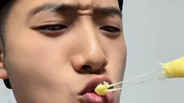 变成小乌龟了呀#榴莲饼