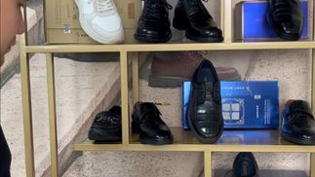 一周的穿搭都给你准备好了，你想怎么穿？ #鳄鱼皮鞋 #好鞋推荐 #鳄珍春