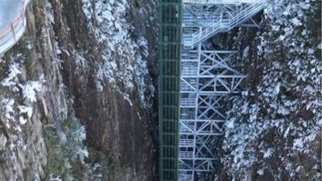 一个敢想，一个敢建，原来湖南莽山是真的不用爬的！#航拍莽山 #莽山五指峰景区 #基建狂魔 #一座不用