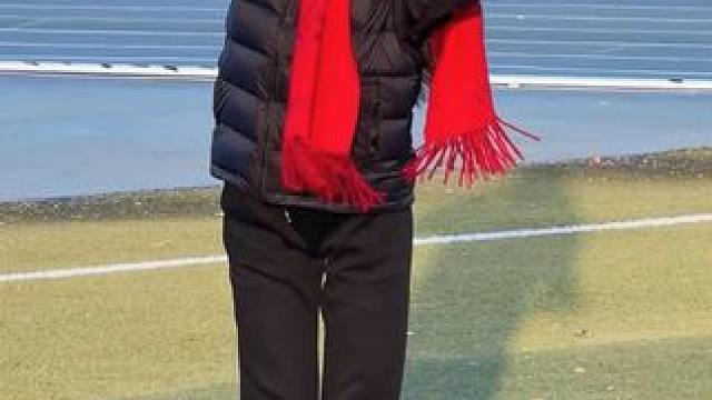 该是喜乐多，团圆是今宵 #小团圆 #逆水寒团圆舞 #甜妹 #户外舞蹈