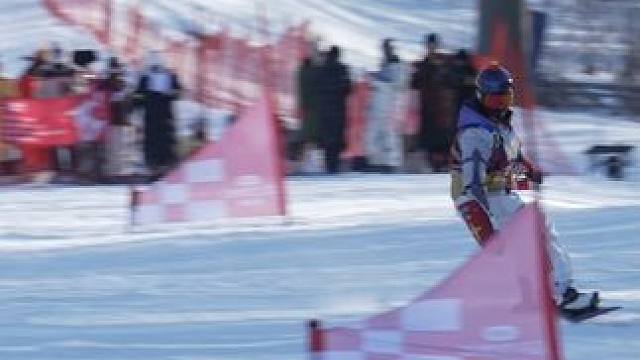 #被这群玩抽象的滑雪人装到了 #这届滑雪人有杯必装 #滑雪装杯大赛  年末了是时候装一把了！