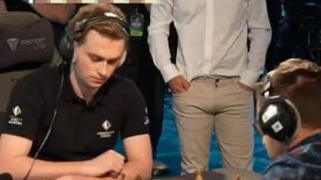 这就是超快棋的窒息感！#国际象棋 #比赛现场