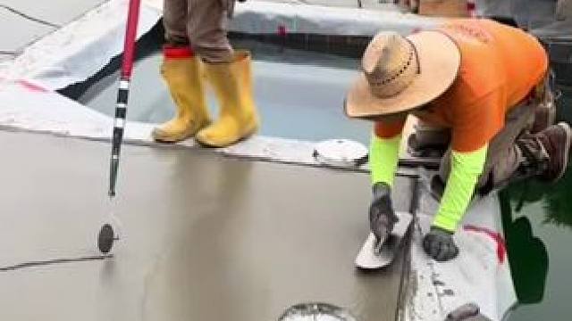 墨西哥工匠引领北美艺术潮流。 #地面装饰 #施工工艺 #路面工程 #庭院地面铺装 #混凝土施工