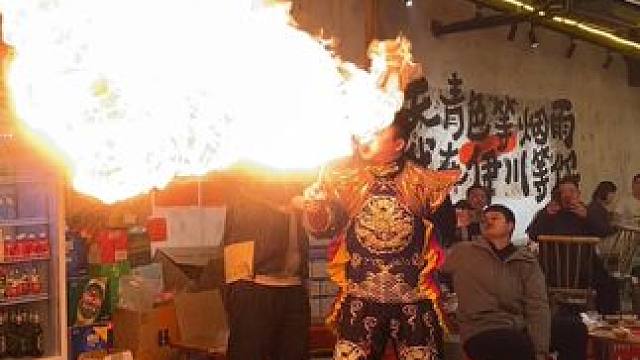 看呆了 #舞台无处不在  人生如戏，戏如人生#人间烟火 #国粹  #非遗文化 #老手艺