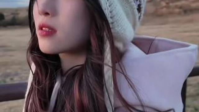 “ 走在收藏世界的路上 
 而那些昨日 依然缤纷着 ” 
#电影感 #风和我都是自由的 #每一帧都是