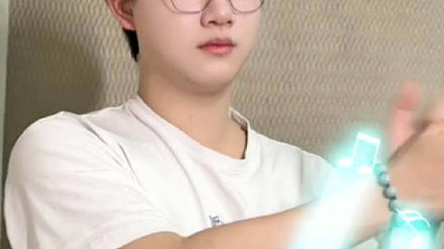 宝，美颜稍微稍微有一点点重了哈亮哥能不能给我们辅导一下啊！