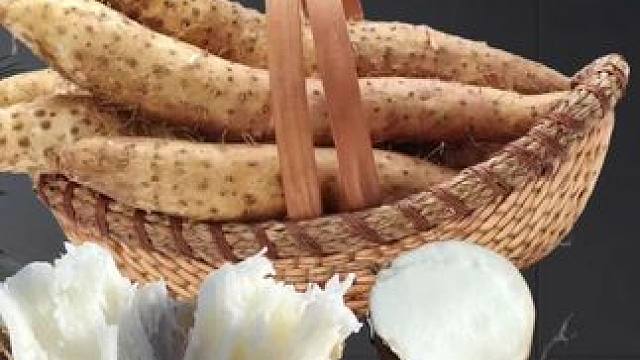 铁棍山药来大活动喽？#正宗铁棍山药  家人们，正宗铁棍山药这个价到手5斤，超划算!新鲜现挖，品质保证