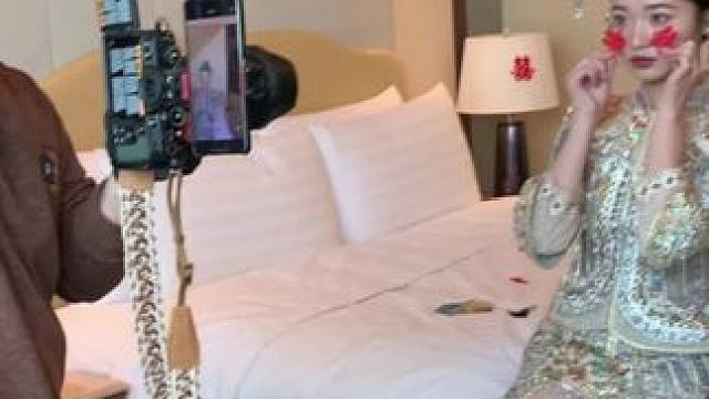 当你的相机屏幕能反转，那拍照就轻松了#客片分享 #摄影师 #拍摄现场 #工作花絮 #婚礼跟拍