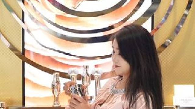 重百大楼 迎新春！跨年 就来这里逛逛吧～ #开年大戏#非遗贺新春#东方有好戏#东方腔调#非同「YI」