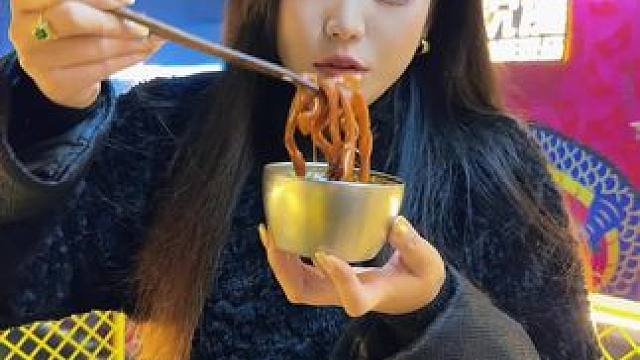 重庆锤子火锅！ 98双人餐咋这么好吃啊#天儿冷吃点啥 #重庆火锅 #沉谜旁边的火锅店