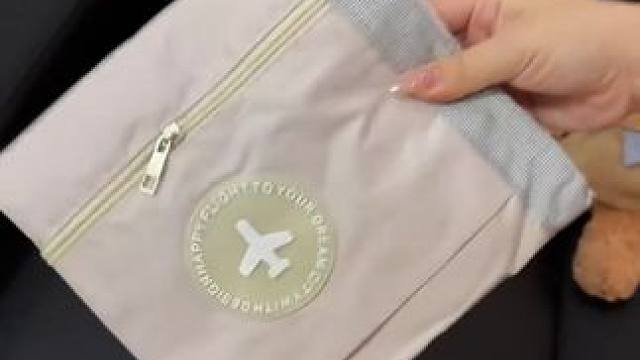 巨巨巨能装的旅行收纳袋！过年回家可不要再大包小包的了，套拉杆的设计直接解放双手#出差旅行必备 #可套