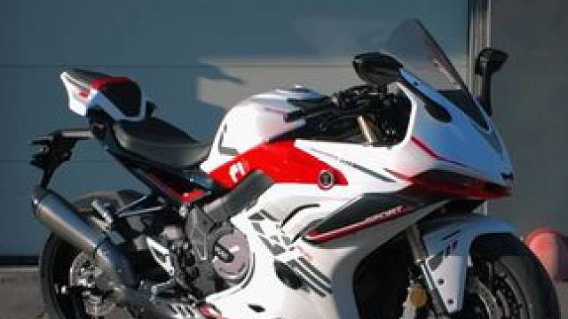 兄弟们，光线好的时候pocket3真的香！#机车摄影 #无极rr660s