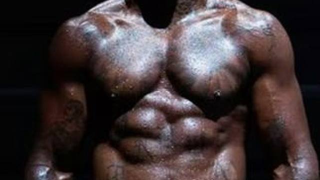 和朗特里一起练泰拳 