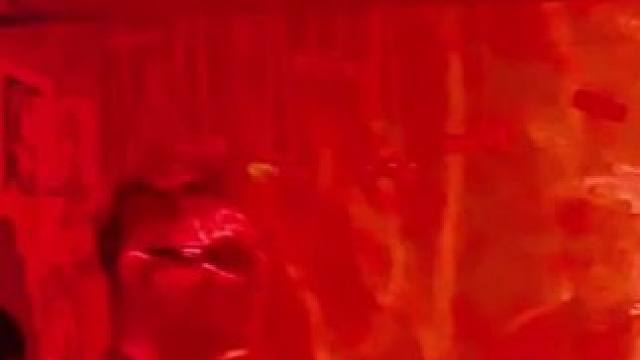 兄弟们，今天带你们来一个不一样的夜生活体验。就是这家YO局夜店酒吧KTV，现在他们家推出了一个MAX