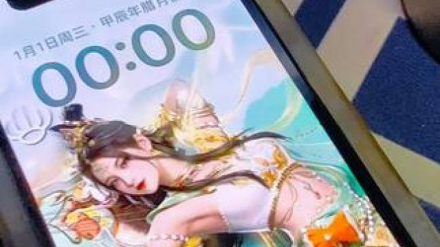 祝大家2025新年快乐！！ #明日之后 #2025干杯 #明日之后赚金计划 #新年快乐