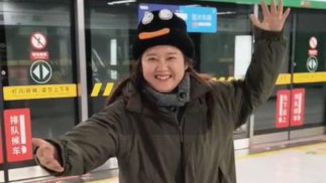 我也一定很厉害！ 每一次在地铁上的舞蹈，都是平凡生活里的高光时刻～‍♀️#生活碎片#地铁生活#地铁爱