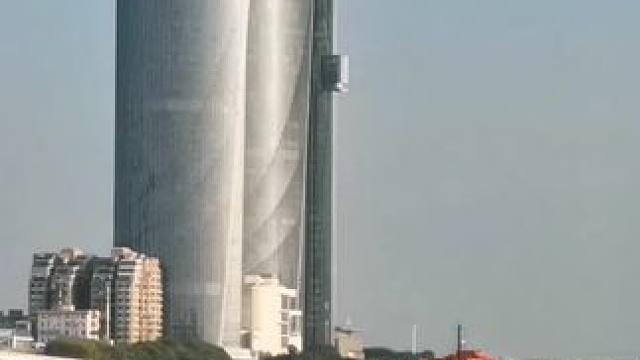 元旦快乐！欣赏美景！#双子塔 #手机摄影 #闽南语歌曲 。