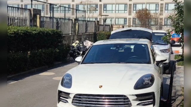 闪援移动轮胎店