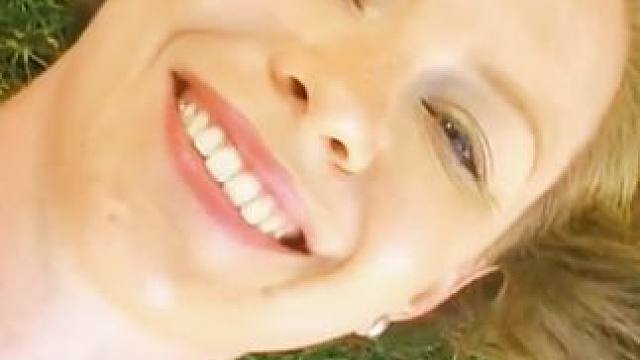 --- 
探索宇宙的奥秘，是人类永恒的追求。天体物理学家Daniel Oberscho的短片，带我们