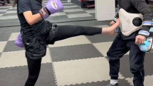 泰拳搏击 唯有训练不可辜负
#泰拳 #格斗 #青少儿泰拳搏击 #台上一分钟台下十年功 #蜕变过程