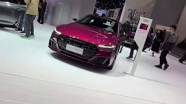 奥迪A7的颜值是真的长在审美上！什么颜色都好看