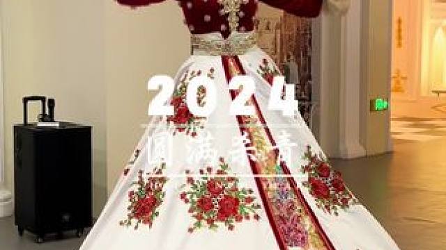 嗨，俄罗斯公主送来的新年祝福，请签收 #俄罗斯公主 #俄罗斯异域风情 #哈尔滨有多宠游客 #尔滨最吸